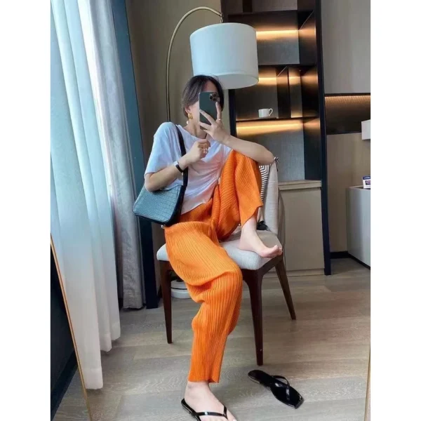 cn-11134207-820l4-mlnaqwbw0i6d15.webp Pleated High Waist Carrot Pants Free Size 40kg-60kg