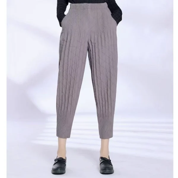 cn-11134207-820l4-msrgvc06rpje0a.webp Thick Pleated Ankle Length Harem Pants Free Size 40kg-65kg