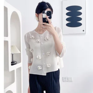 sg-11134201-7rd6h-lwyhior82d6w74.webp Miyake Flower Pleated Thin Cardigan Free Size 40kg-65kg