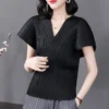 sg-11134201-821e9-mh0iw4xoc07c88.webp Pleated V Neck Irregular Loose Top Free Size 45kg-70kg