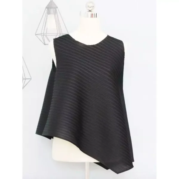 Pleated Sleeveless Irregular Loose Top Free Size 40kg-65kg