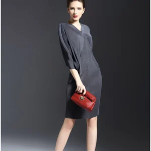 sg-11134201-824h8-mepk3a12kq9x09.webp Pleated Doll Sleeve Midi Dress Free Size 40kg-60kg